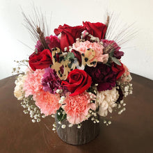 Load image into Gallery viewer, Luvly Bouquet
