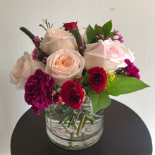 Load image into Gallery viewer, Customized Bouquet
